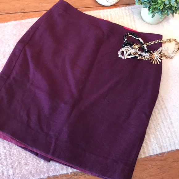 J. Crew Dresses & Skirts - GUC wool blend J.Crew pencil skirt size 8